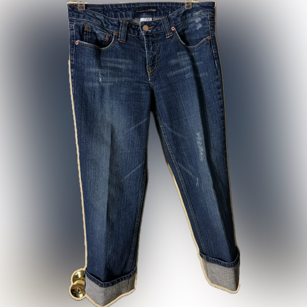 refuge distressed capri denim length 31” with 3” folded cuff size 9